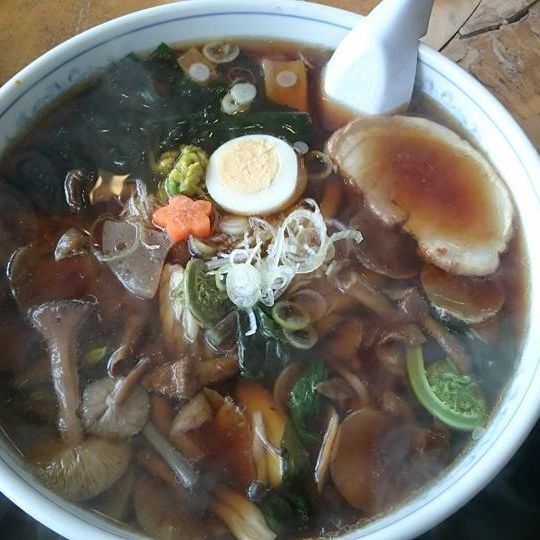 山ごっつぉラーメン　930円